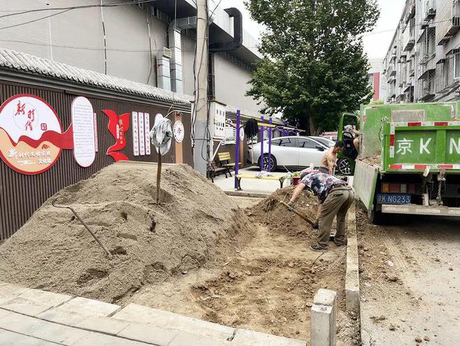 社区便民晾衣杆让居民省心省力→马竞合作伙伴晾晒有去处顺义这(图1)