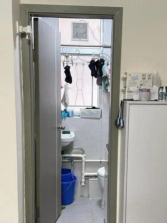 平新房没有阳台装修非常极简真羡慕！k8凯发网站一家四口在香港仅有55(图4)